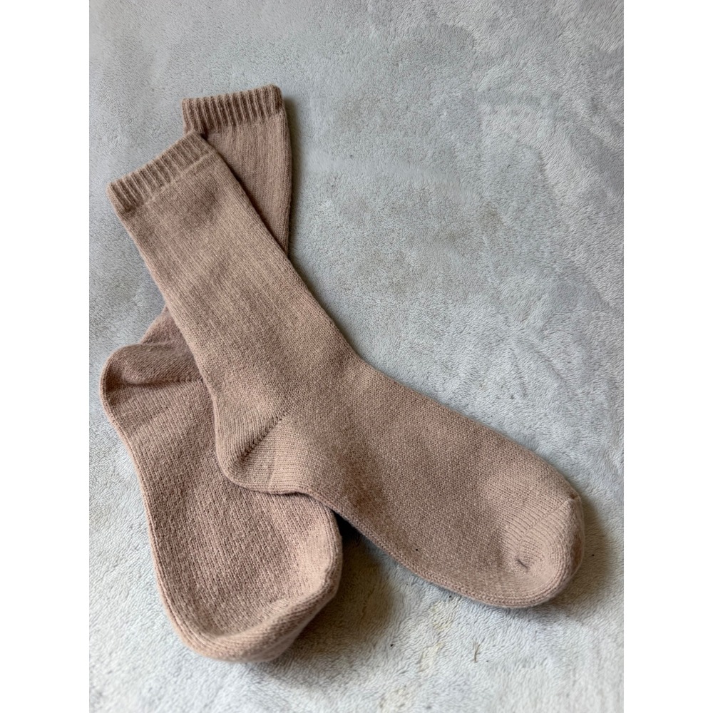 Unbranded Ribbed Knit Crew Socks Womens One Size Tan Good Cozy Soft Loungewear